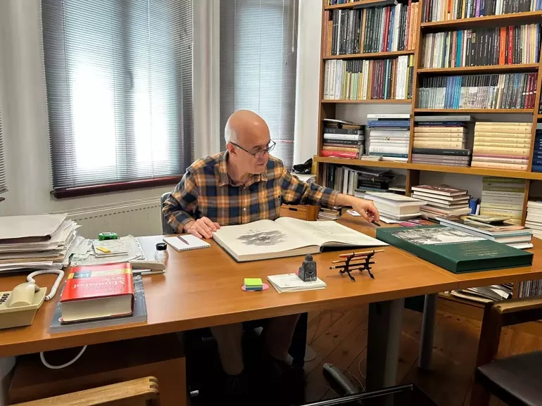 Demirören Yayınları'ndan 'İstanbul ve Boğaz Kıyılarına Pitoresk Seyahat' çıktı