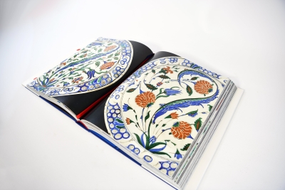 Iznik: The Ömer Koç Collection - 3