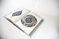 Iznik: The Ömer Koç Collection - 4